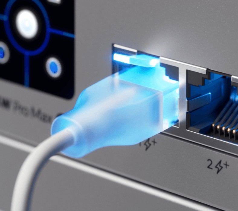 1748883_UACC_Cable_Patch_EL_8M_W_image3.jpg