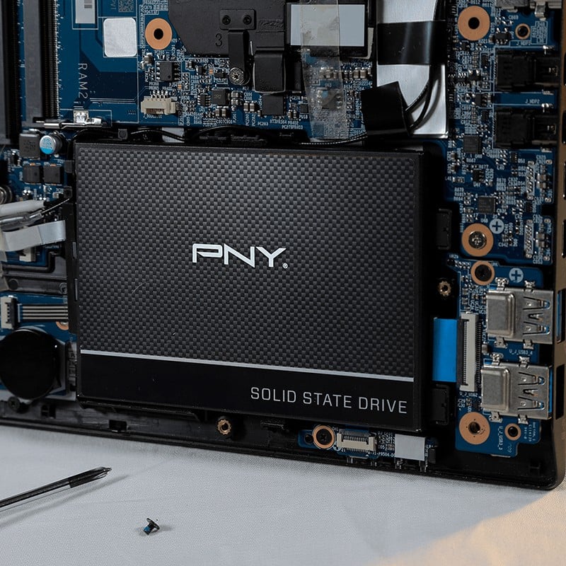 1778639_SSD7CS900_2TB_RB_image3.jpg
